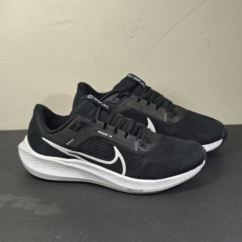 Nike Pegasus 40 Mens 10.5 Black DV3853-001 Mesh Zoom Air Running Shoes